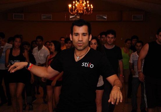 david teaching salsa